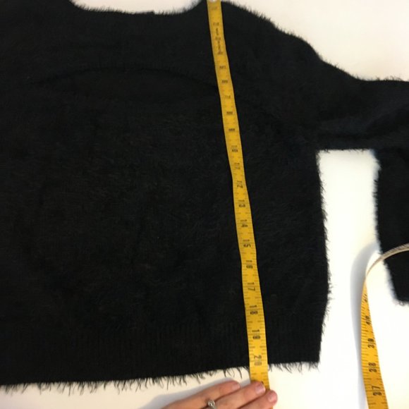 ❌sold❌Killstar Black Fuzzy Peekaboo Crop Sweater - Picture 11 of 11